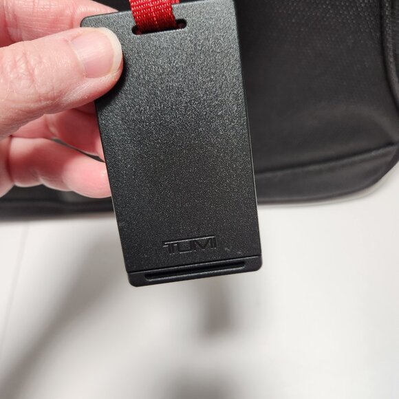 NWT Tumi Tech Walker Boarding Tote W/ Strap $195 - Picture 6 of 16